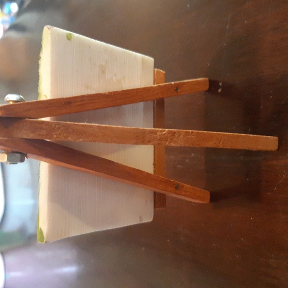 Bear Apple Picking Miniature Easel - Picture 3 of 4